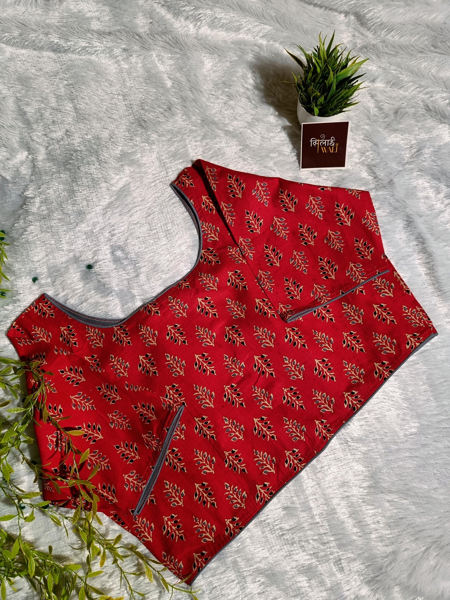 लाल शरद ऋतु का पत्ता