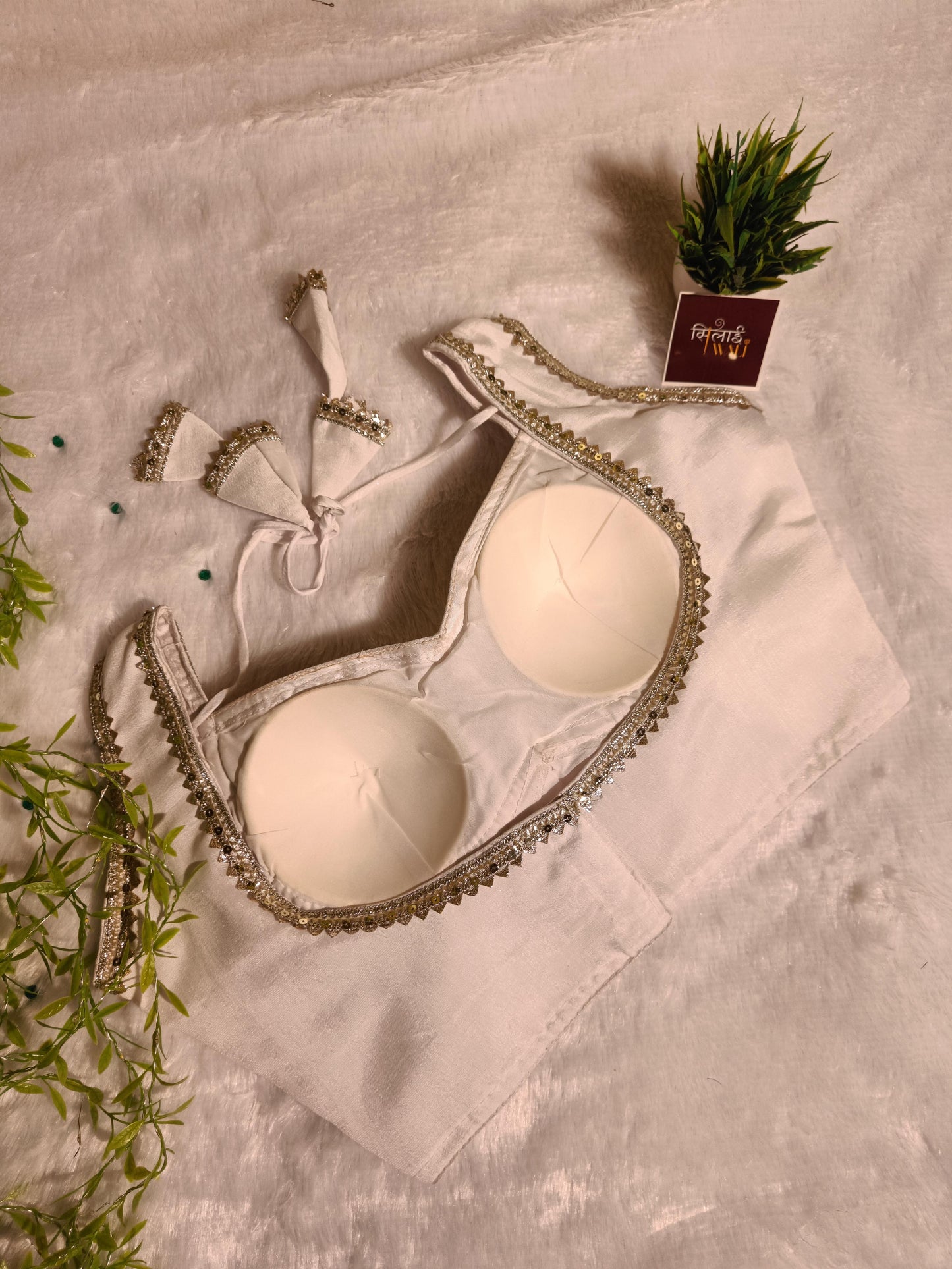 निर्मल सफेद